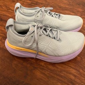 ASICS women’s gel-nimbus 25